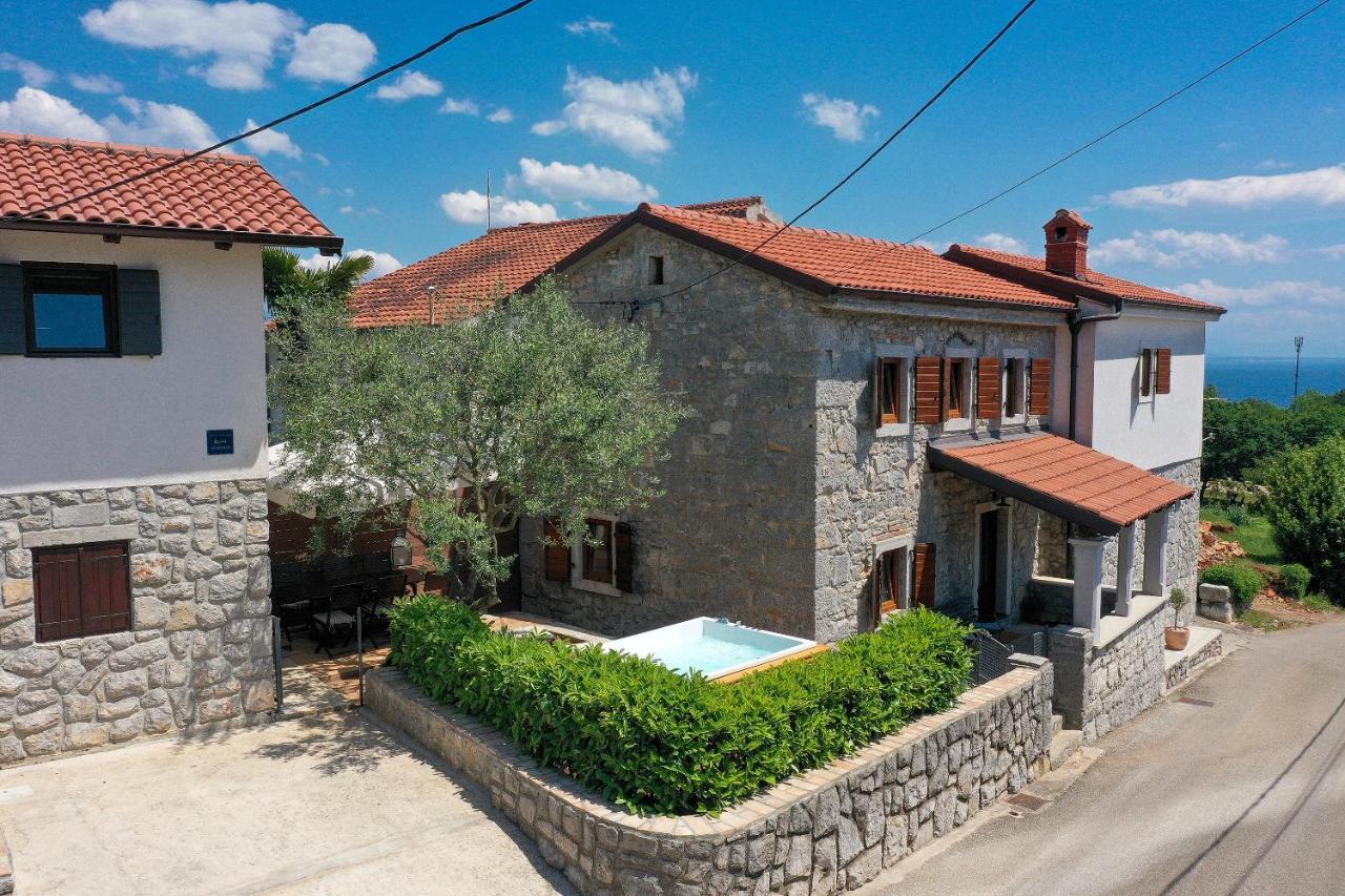 Villa Fani With Jacuzzi Ічичі Екстер'єр фото